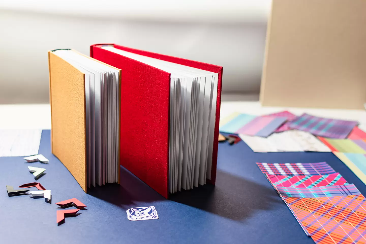 album diy dos formatos album diy + fotos impresas para pegar. Impresión en minilab, encuadernacion artesanal, el combo ideal para crear tu propia historia o regalar. Calcos y esquineros incluidos.